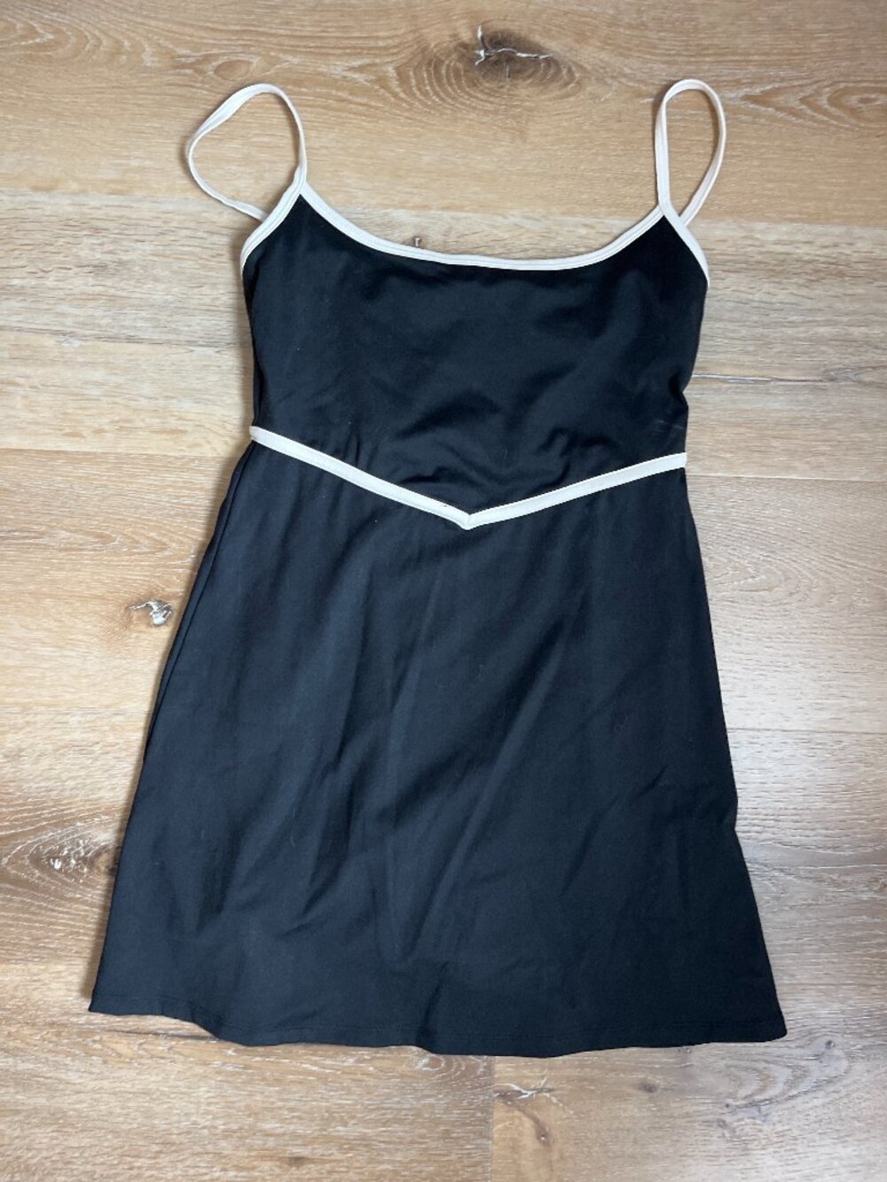 Pac1980 viral athletic dress, built in shorts